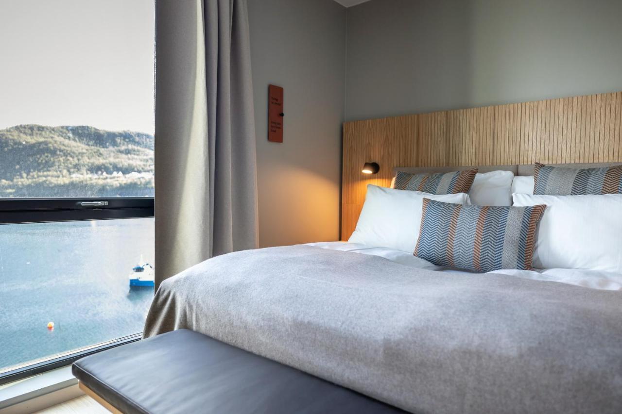 Quality Hotel ハーシュタ エクステリア 写真