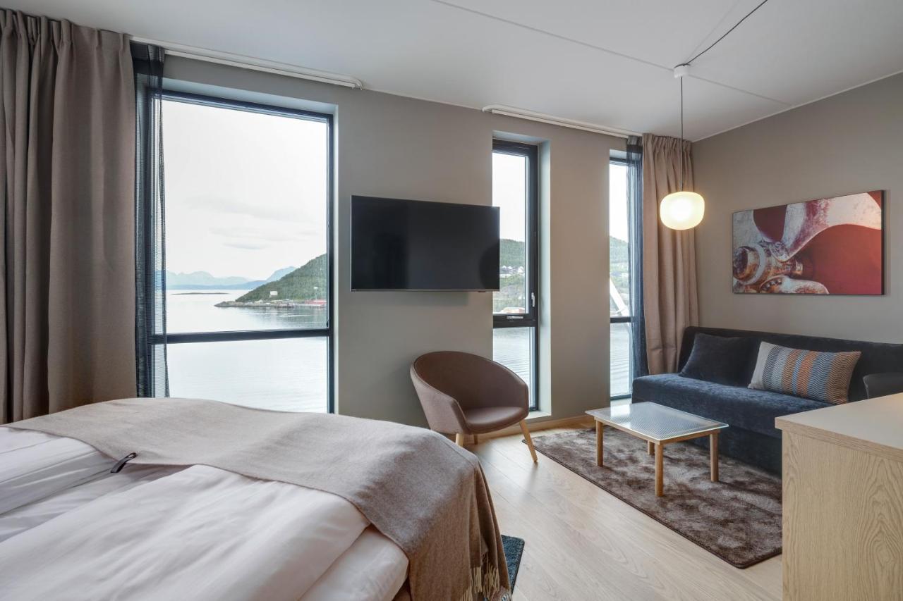 Quality Hotel ハーシュタ エクステリア 写真